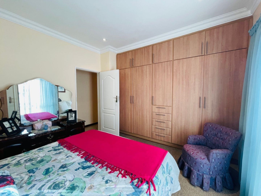 3 Bedroom Property for Sale in Grimbeeck Park North West